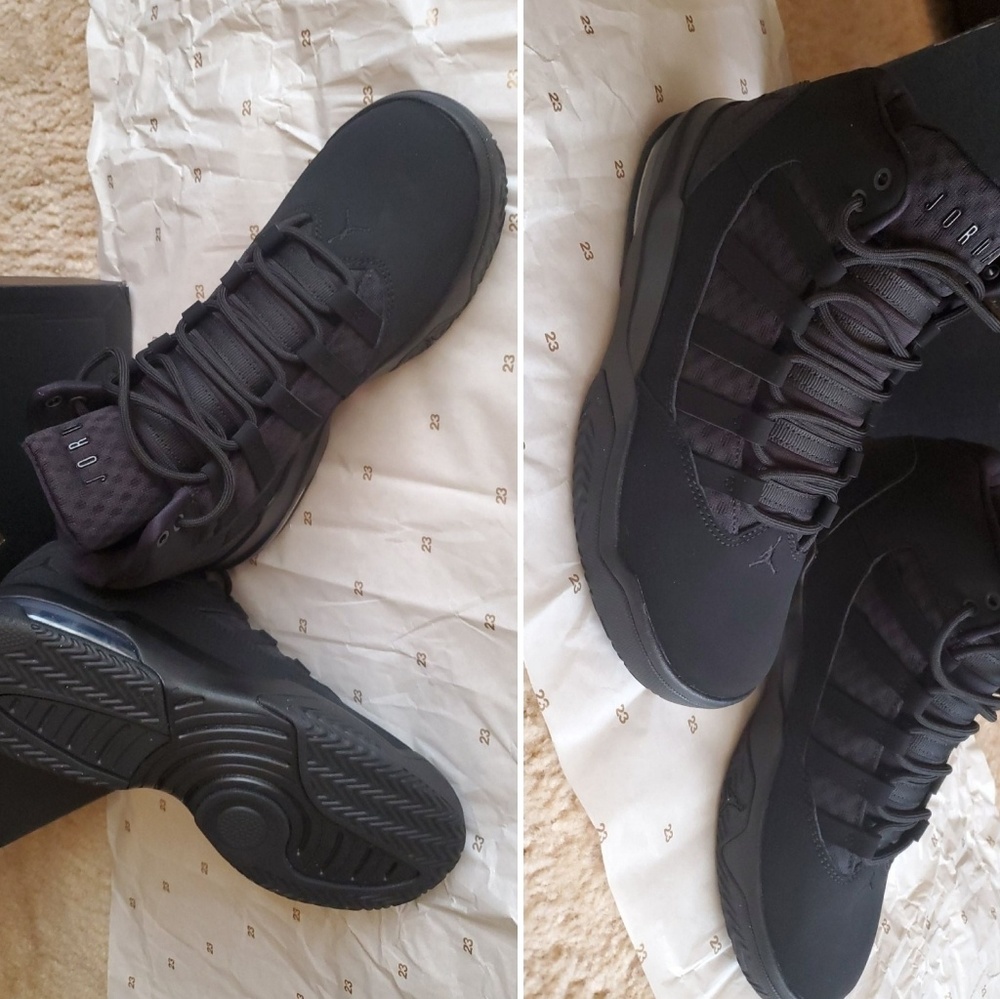 Max Aura Shoes